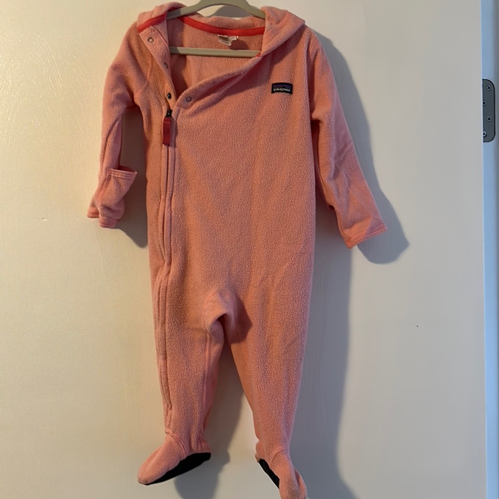 Patagonia pink fleece bunting